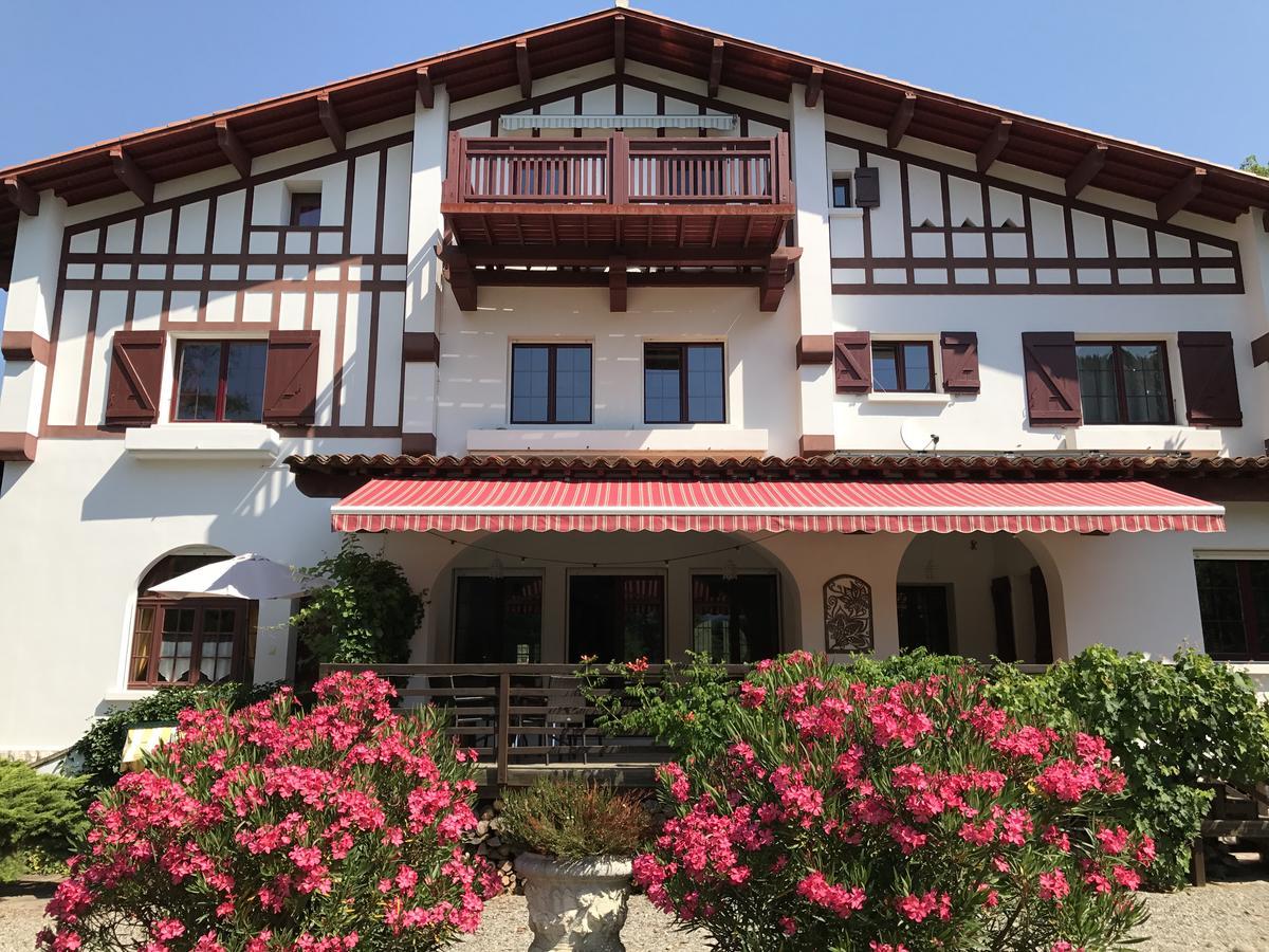 La Villa Du Parc Prades  Exterior photo